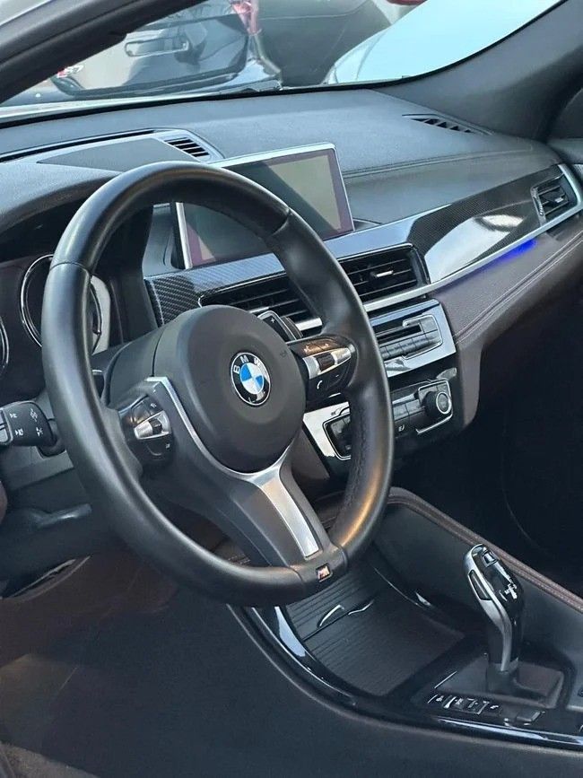 Подержанный BMW X2 xDrive20i I (F39), 2.0 л, 2018 в Шардже от Al Hashal Used Cars Белый цвет. GCC | AUTO.AE