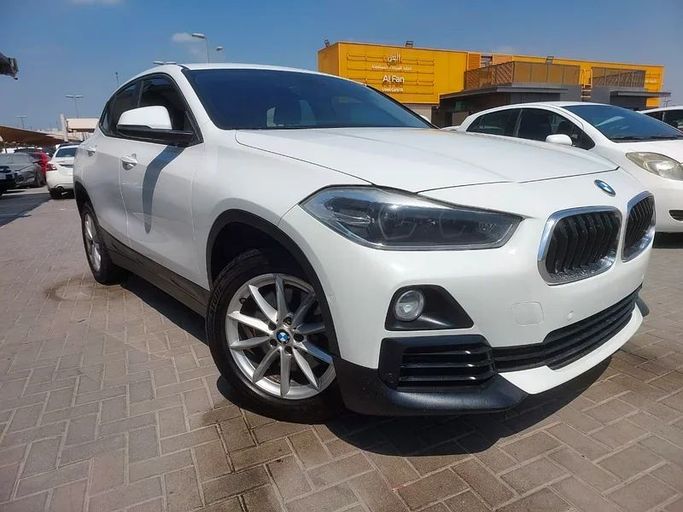Подержанный BMW X2 xDrive20i I (F39), 2.0 л, 2020 в Шардже от Al Aqsa Used Cars Белый цвет. GCC | AUTO.AE