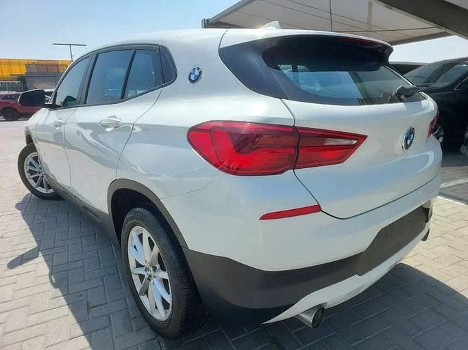 Подержанный BMW X2 xDrive20i I (F39), 2.0 л, 2020 в Шардже от Al Aqsa Used Cars Белый цвет. GCC | AUTO.AE