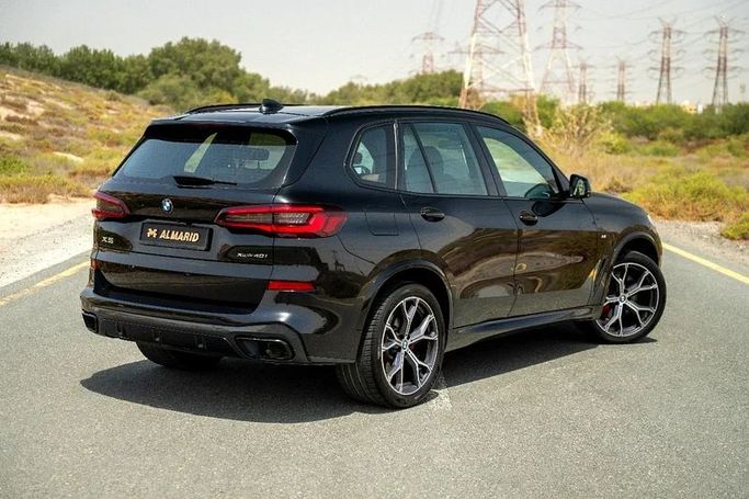 Новый BMW X5 40i IV (G05/G18), 3.0 л, 2023 в Шардже от Almarid Motors Черный цвет. GCC | AUTO.AE