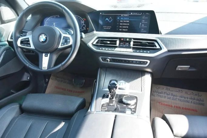 Used BMW X5 45e IV (G05/G18), 3.0 l, 2021 in Sharjah by Alfaris Used Cars, Black color. Other | AUTO.AE