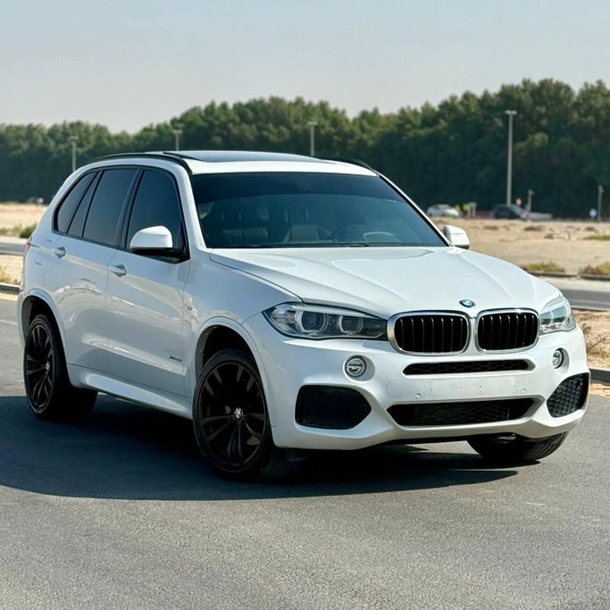Подержанный BMW X5 35i III (F15), 3.0 л, 2015 в Шардже от Sarmad Cars Белый цвет. Other | AUTO.AE