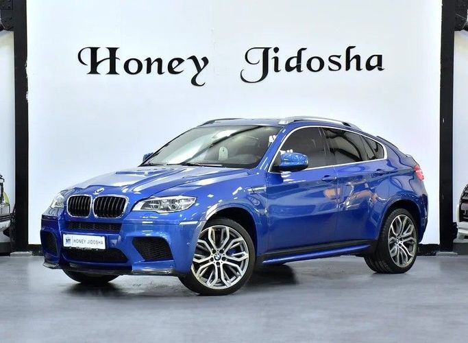 Подержанный BMW X6 M 50i I (E71) Рестайлинг, 4.4 л, 2013 в Шардже от Honey Gidosha Used Cars Tr. Синий цвет. GCC | AUTO.AE