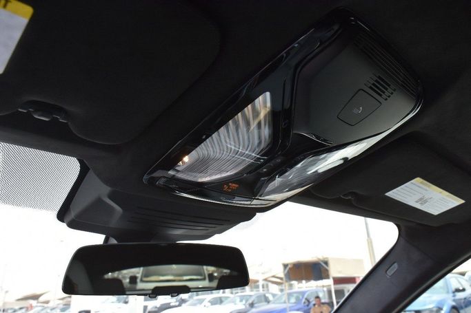 Новый BMW X6 M60i III (G06) Рестайлинг, 4.4 л, 2025 в Шардже от Alfaris Used Cars Серый цвет.  | AUTO.AE