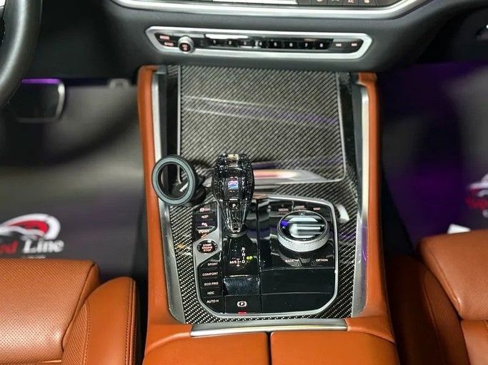 Подержанный BMW X6 M50i III (G06), 4.4 л, 2023 в Шардже от Speed Line Used Cars Синий цвет. GCC | AUTO.AE