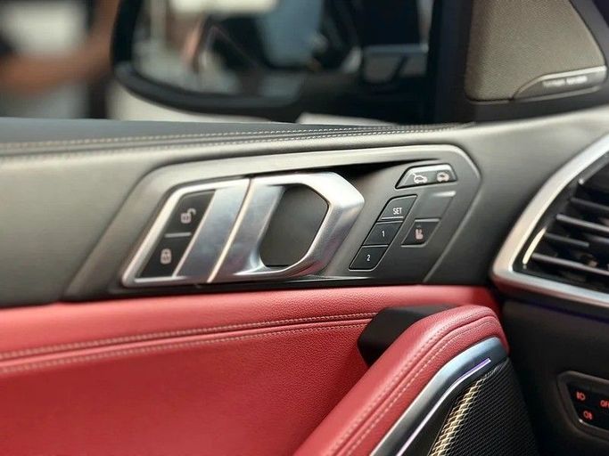 Подержанный BMW X6 40i III (G06), 3.0 л, 2023 в Шардже от Speed Line Used Cars Синий цвет. GCC | AUTO.AE