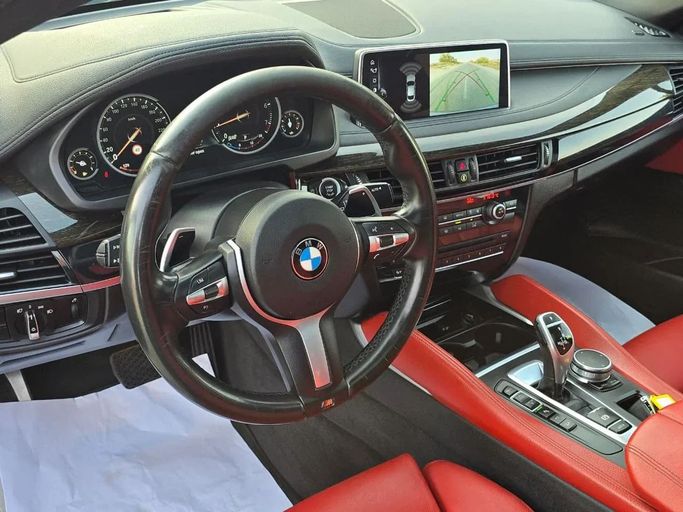 Подержанный BMW X6 35i II (F16), 3.0 л, 2017 в Шардже от Al Jana Used Cars Серый цвет. GCC | AUTO.AE