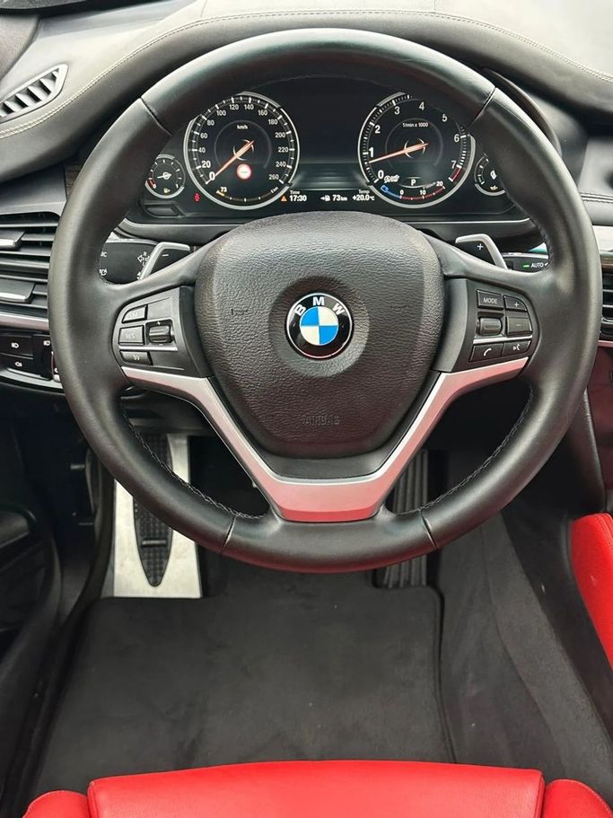 Подержанный BMW X6 50i II (F16), 4.4 л, 2018 в Шардже от Al Hashal Used Cars Коричневый цвет. GCC | AUTO.AE