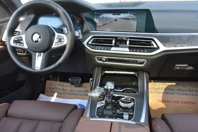Подержанный BMW X7 40i I (G07), 3.0 л, 2022 в Шардже от Alfaris Used Cars Черный цвет. Other | AUTO.AE