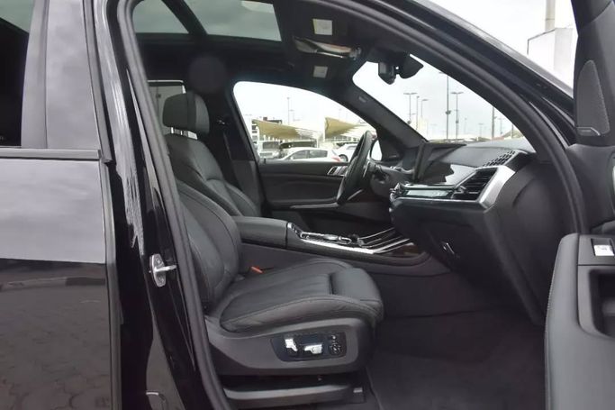 Used BMW X7 40i I (G07) Facelift, 3.0 l, 2023 in Sharjah by Alfaris Used Cars, Black color. Other | AUTO.AE