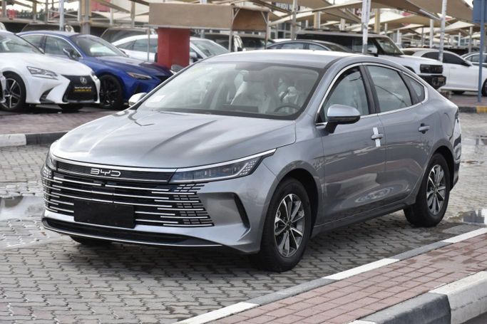 Новый BYD Destroyer 05, 1.5 л, 2025 в Шардже от Alfaris Used Cars Серебристый цвет. Other | AUTO.AE