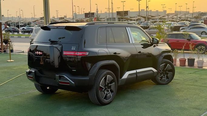 Новый BYD FangChengBao Leopard 3, 2025 в Шардже от Badar Used Cars Черный цвет.  | AUTO.AE