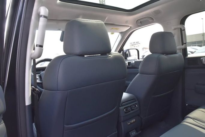 New BYD FangChengBao Leopard 5 I Facelift, 1.5 l, 2025 in Sharjah by Alfaris Used Cars, Black color.  | AUTO.AE