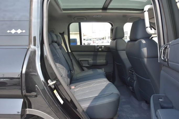 New BYD FangChengBao Leopard 5 I Facelift, 1.5 l, 2025 in Sharjah by Alfaris Used Cars, Black color.  | AUTO.AE