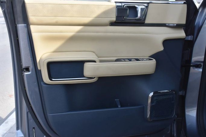 New BYD FangChengBao Leopard 5 I Facelift, 1.5 l, 2025 in Sharjah by Alfaris Used Cars, Silver color. Other | AUTO.AE