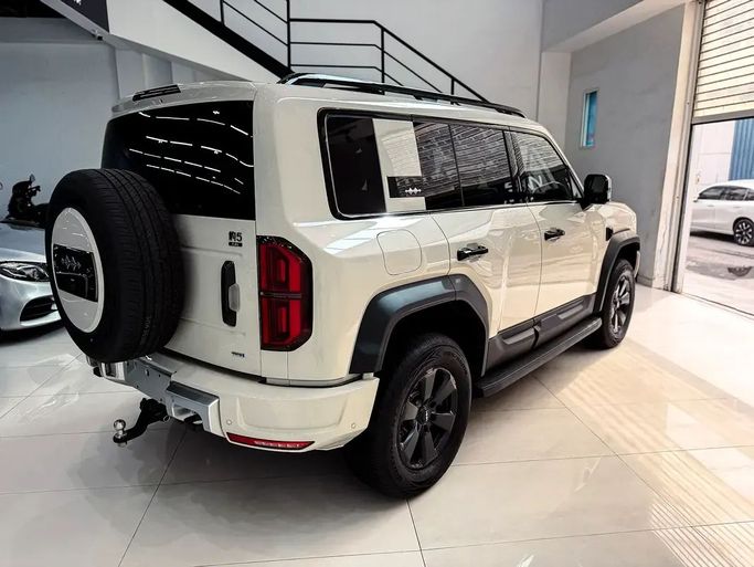 Новый BYD FangChengBao Leopard 5 I, 1.5 л, 2025 в Шардже от Ryno Cars Бежевый цвет. Китайская | AUTO.AE