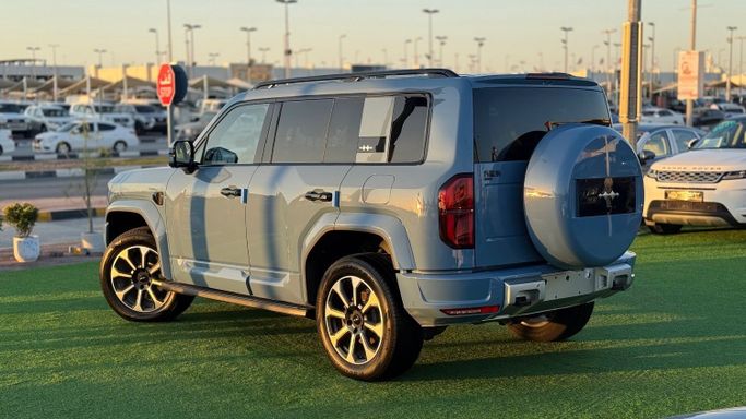 Новый BYD FangChengBao Leopard 5 I, 1.5 л, 2025 в Шардже от Badar Used Cars Голубой цвет. Китайская | AUTO.AE