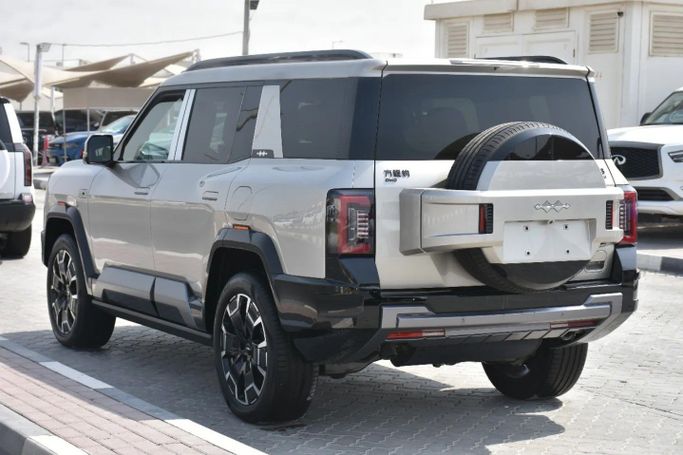 New BYD FangChengBao Leopard 8, 2.0 l, 2025 in Sharjah by Alfaris Used Cars, Silver color. Other | AUTO.AE