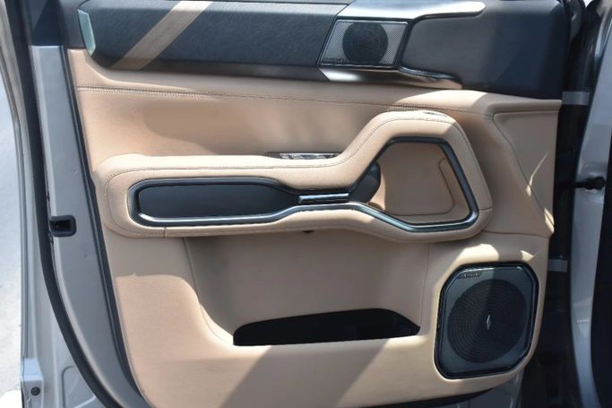 New BYD FangChengBao Leopard 8, 2.0 l, 2025 in Sharjah by Alfaris Used Cars, Silver color. Other | AUTO.AE