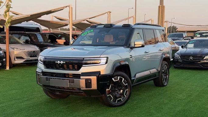 New BYD FangChengBao Leopard 8, 2.0 l, 2024 in Sharjah by Badar Used Cars, Silver color.  | AUTO.AE