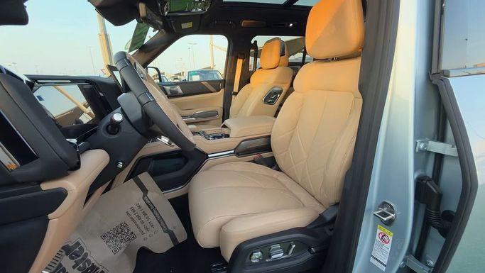 New BYD FangChengBao Leopard 8, 2.0 l, 2024 in Sharjah by Badar Used Cars, Silver color.  | AUTO.AE