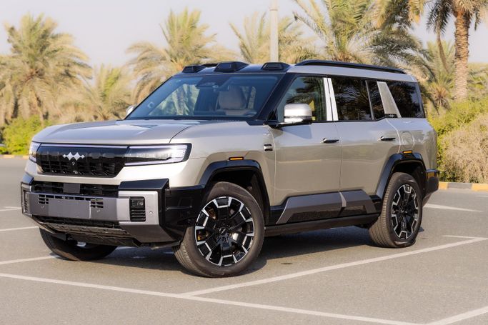 Новый BYD FangChengBao Leopard 8, 2.0 л, 2025 в Шардже от Dubai 2000 Used Cars Золотистый цвет. Китайская | AUTO.AE