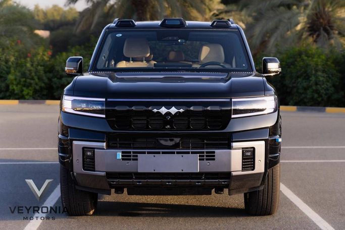 Новый BYD FangChengBao Leopard 8, 2.0 л, 2025 в Шардже от Dubai 2000 Used Cars Черный цвет. Китайская | AUTO.AE