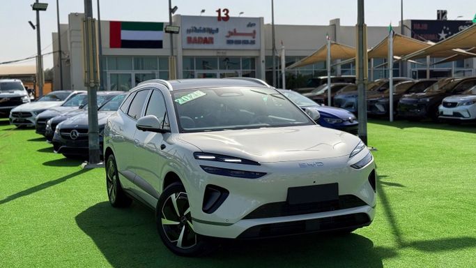 Новый BYD Sea Lion 06, 1.5 л, 2025 в Шардже от Badar Used Cars Белый цвет. Китайская | AUTO.AE