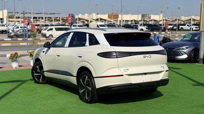 Новый BYD Sea Lion 06, 1.5 л, 2025 в Шардже от Badar Used Cars Белый цвет. Китайская | AUTO.AE
