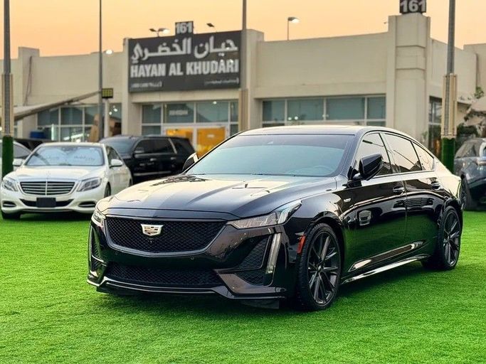 Подержанный Cadillac CT5-V I, 3.0 л, 2021 в Шардже от Hayan Alkhudari Used Cars Черный цвет. GCC | AUTO.AE