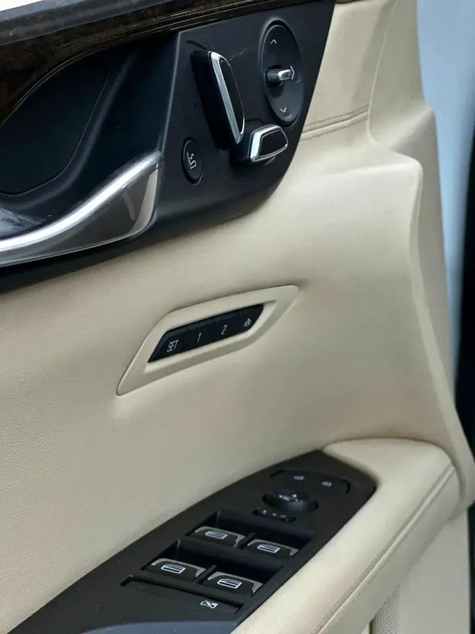 مستعملة Cadillac CT6 I، 3.0 لتر، 2017 في الإمارات، الشارقة من Rebou Alfakhama، اللون أبيض. مواصفات الخليج | AUTO.AE | إعلان #295725 — صورة 13 من 16