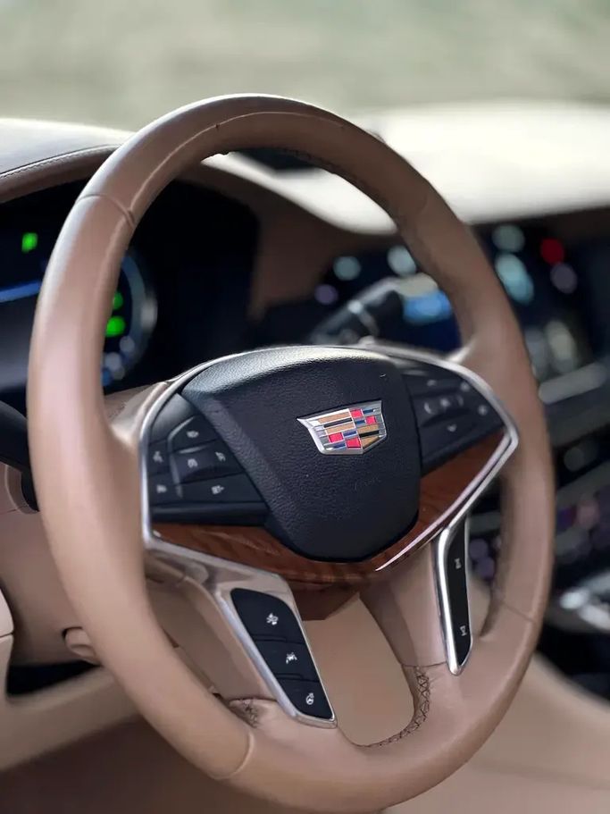 مستعملة Cadillac CT6 I، 3.0 لتر، 2017 في الإمارات، الشارقة من Rebou Alfakhama، اللون أبيض. مواصفات الخليج | AUTO.AE | إعلان #295725 — صورة 10 من 16