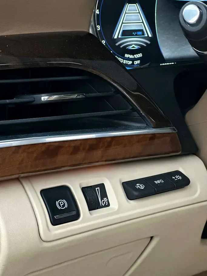 مستعملة Cadillac CT6 I، 3.0 لتر، 2017 في الإمارات، الشارقة من Rebou Alfakhama، اللون أبيض. مواصفات الخليج | AUTO.AE | إعلان #295725 — صورة 16 من 16