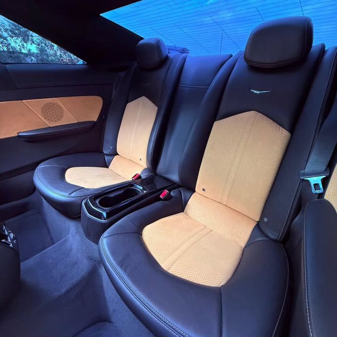 Подержанный Cadillac CTS-V II, 6.2 л, 2013 в Шардже от Sarmad Cars Черный цвет. Other | AUTO.AE