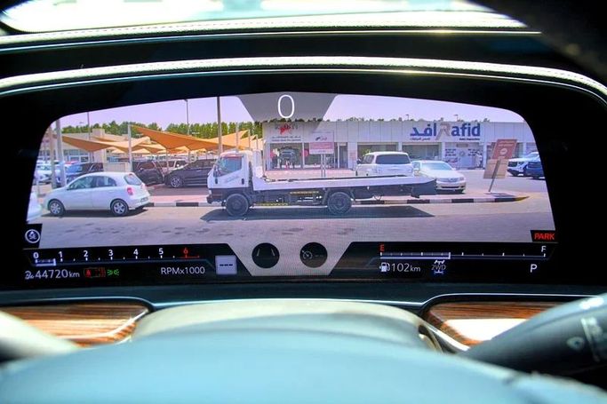 Подержанный Cadillac Escalade V, 6.2 л, 2022 в Шардже от Wadishee Used Cars Черный цвет. Американская | AUTO.AE