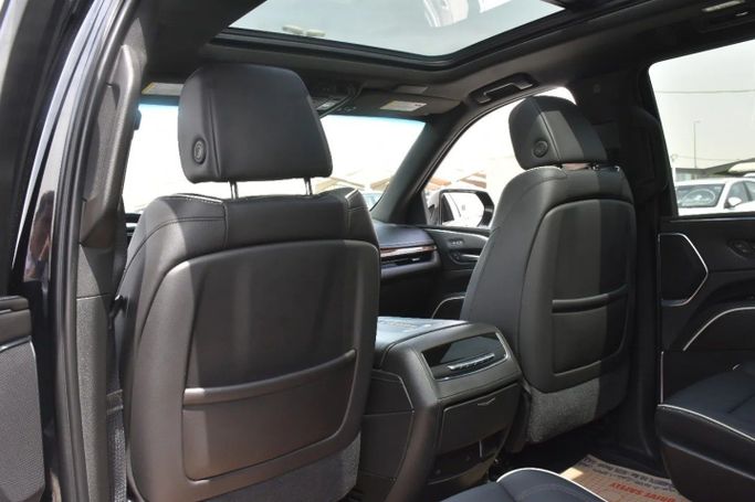 Used Cadillac Escalade V, 6.2 l, 2021 in Sharjah by Alfaris Used Cars, Black color. Other | AUTO.AE