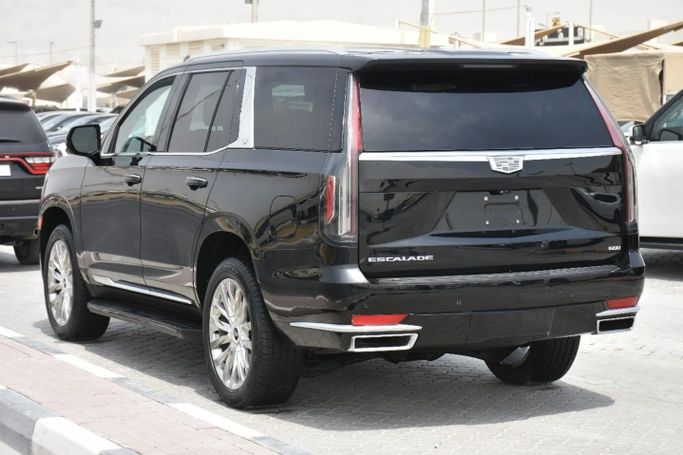Used Cadillac Escalade V, 6.2 l, 2021 in Sharjah by Alfaris Used Cars, Black color. Other | AUTO.AE