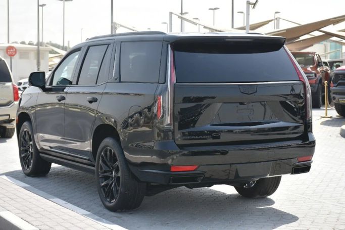 Used Cadillac Escalade V, 6.2 l, 2023 in Sharjah by Alfaris Used Cars, Black color. Other | AUTO.AE