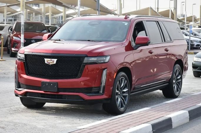 Подержанный Cadillac Escalade ESV V, 3.0 л, 2022 в Шардже от Alfaris Used Cars Красный цвет. Other | AUTO.AE
