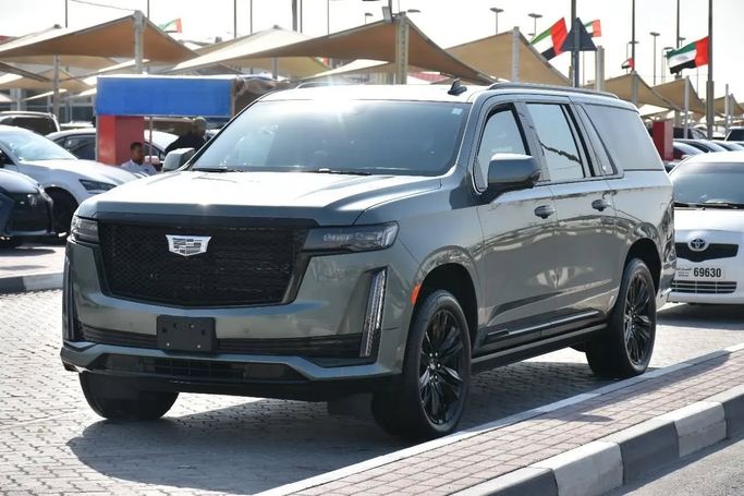 Used Cadillac Escalade ESV V, 6.2 l, 2023 in Sharjah by Alfaris Used Cars, Green color. Other | AUTO.AE