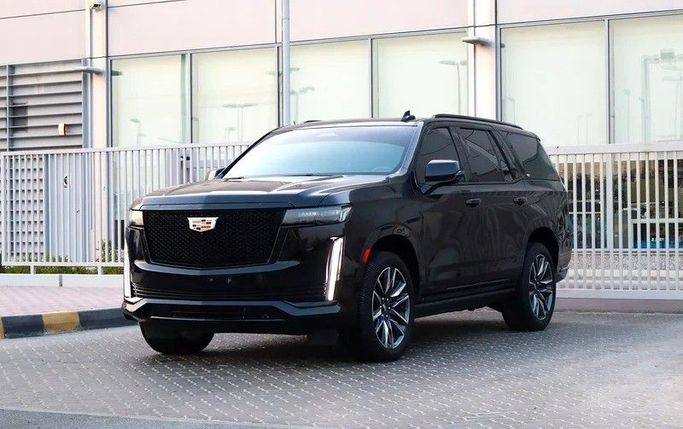Used Cadillac Escalade V, 6.2 l, 2022 in Sharjah by Al Rukin Al Saudi, Black color. GCC Specs | AUTO.AE