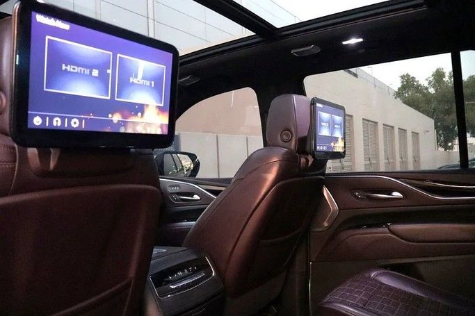 Used Cadillac Escalade V, 6.2 l, 2022 in Sharjah by Al Rukin Al Saudi, Black color. GCC Specs | AUTO.AE