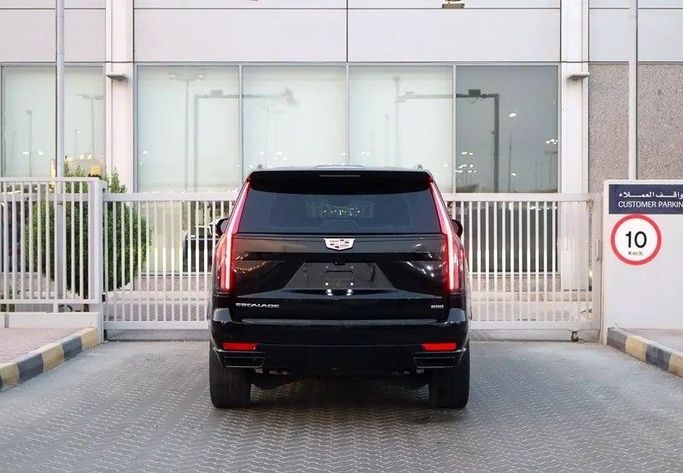 Used Cadillac Escalade V, 6.2 l, 2022 in Sharjah by Al Rukin Al Saudi, Black color. GCC Specs | AUTO.AE