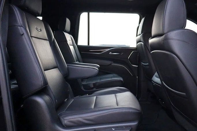 Used Cadillac Escalade V, 6.2 l, 2021 in Sharjah by Al Rukin Al Saudi, Black color. GCC Specs | AUTO.AE