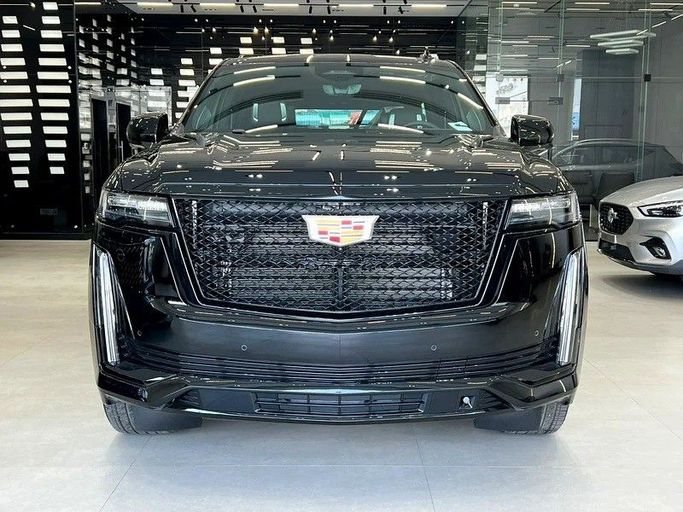 Новый Cadillac Escalade V, 6.2 л, 2024 в Шардже от First Choice Cars Черный цвет. GCC | AUTO.AE