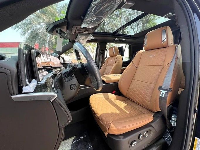 New Cadillac Escalade ESV V Facelift, 6.2 l, 2024 in Sharjah by First Choice Cars, Black color. GCC Specs | AUTO.AE