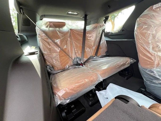 New Cadillac Escalade ESV V Facelift, 6.2 l, 2024 in Sharjah by First Choice Cars, Black color. GCC Specs | AUTO.AE