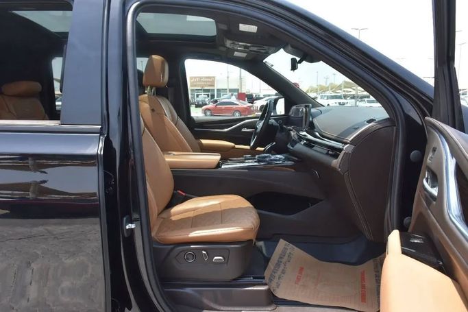 Used Cadillac Escalade ESV V, 6.2 l, 2021 in Sharjah by Alfaris Used Cars, Black color. Other | AUTO.AE