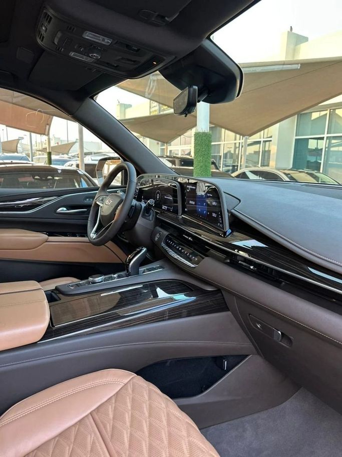 Used Cadillac Escalade V, 6.2 l, 2022 in Sharjah by Noor Al Seyoh Used Cars, White color. GCC Specs | AUTO.AE