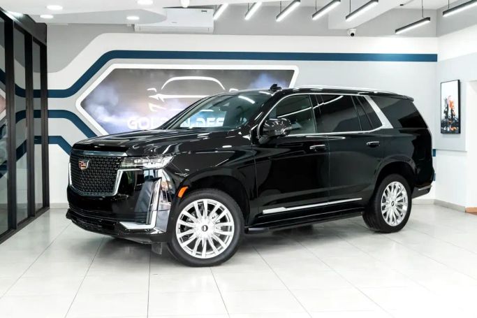 Used Cadillac Escalade V, 6.2 l, 2024 in Sharjah by Golden Desert Used Car, Black color.  | AUTO.AE | Listing #263093
